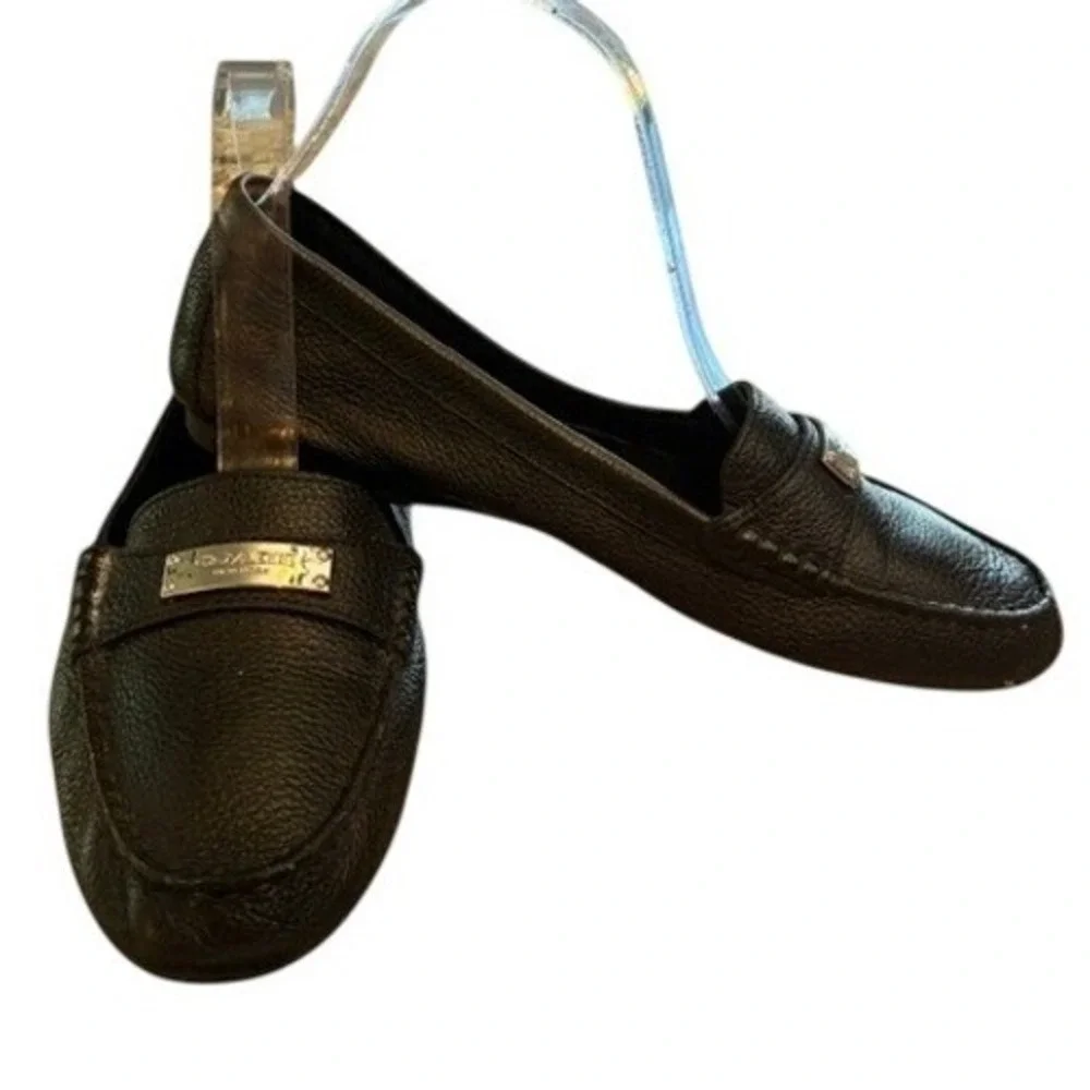 Coach Loafers Womens 8.5B Black Excellent Pebbled Leather Silver Logo Flats